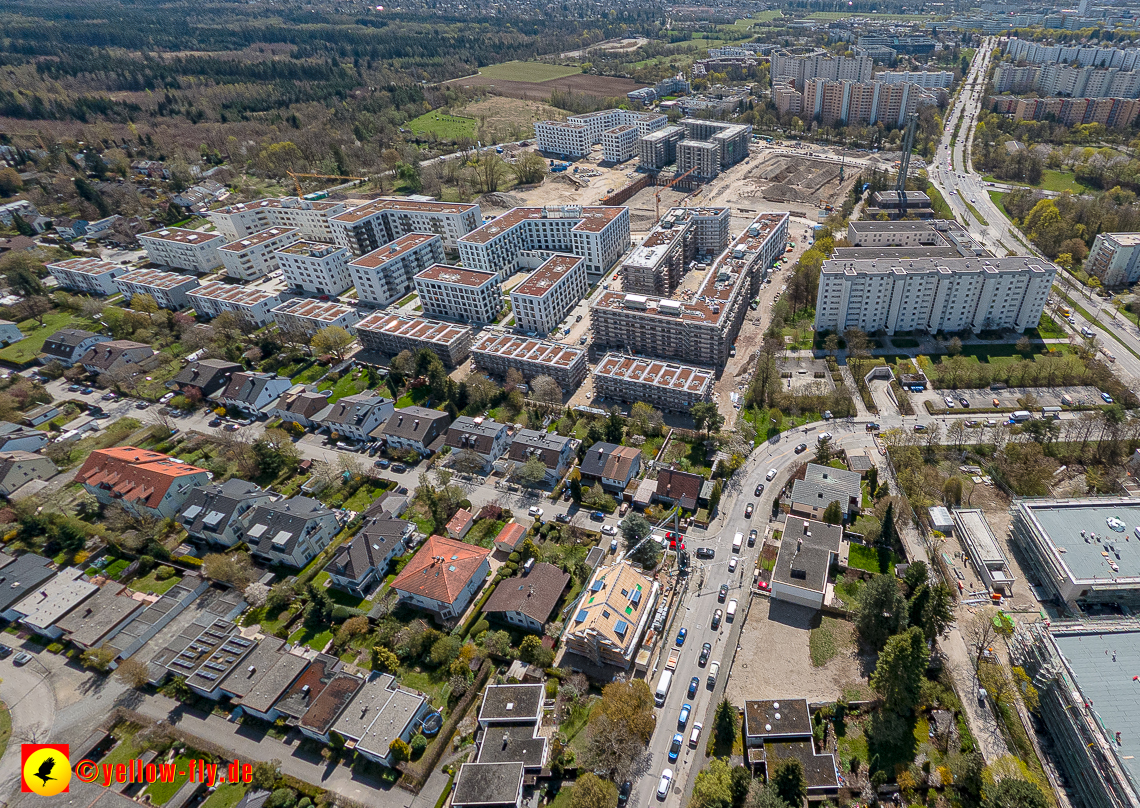 21.04.2023 - Luftbilder von der Baustelle Niederalmstraße 16 in Neuperlach